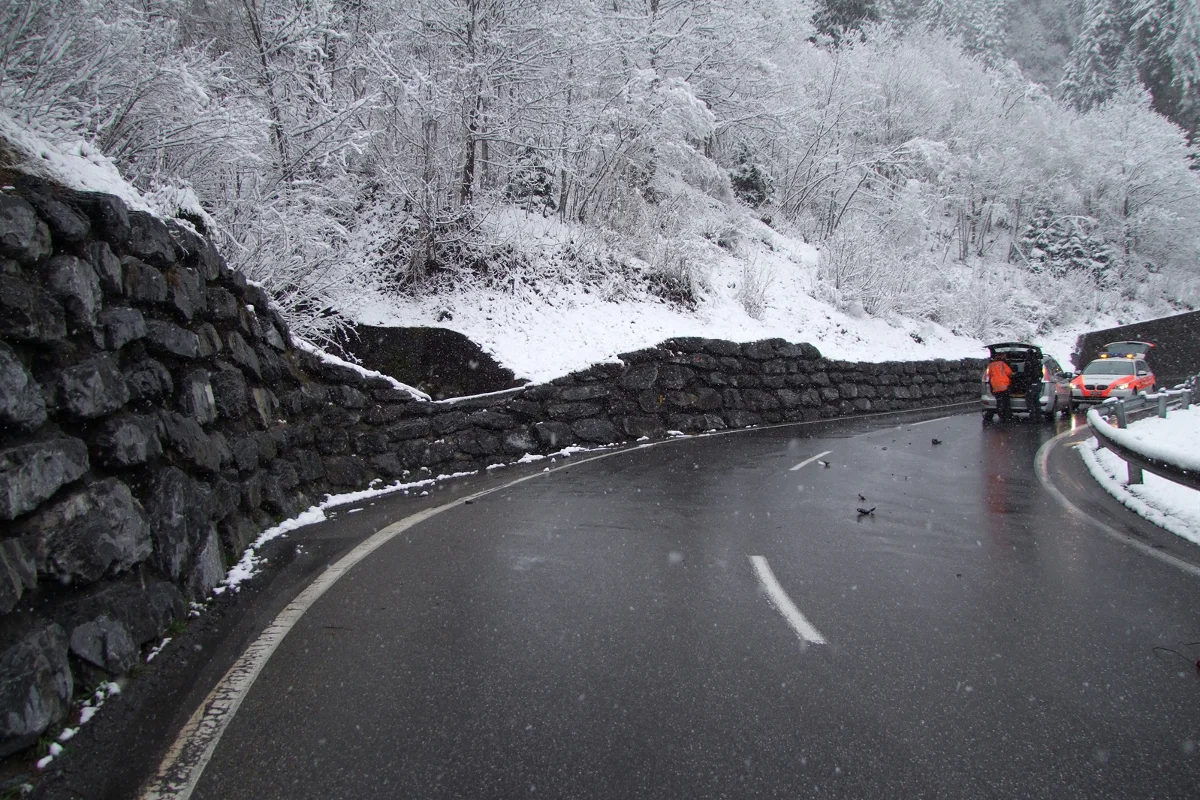 Fahrerflucht in Calfreisen