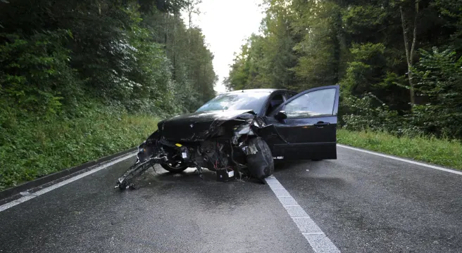 Grosser Sachschaden nach Kollision in Schnottwil