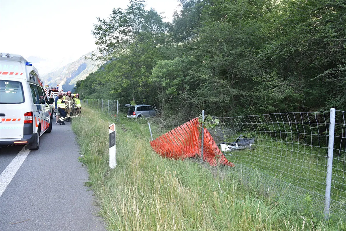 Lostallo GR - Selbstunfall wegen Ablenkung durch Hund
