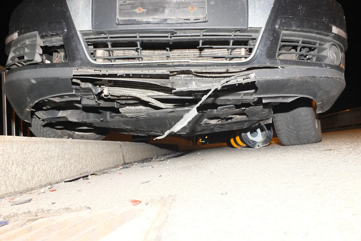 Goldach SG - Nach Suff-Unfall im Auto eingepennt