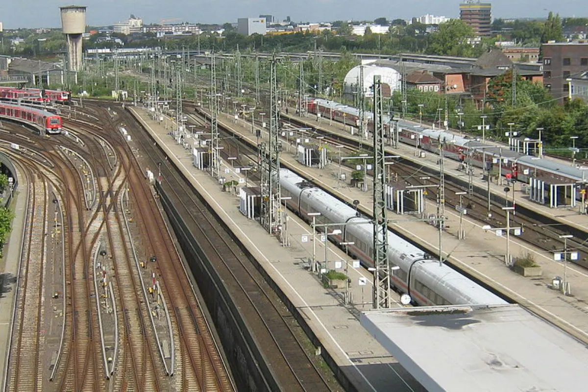 Hamburg HH - Mit über vier Promille im Zug