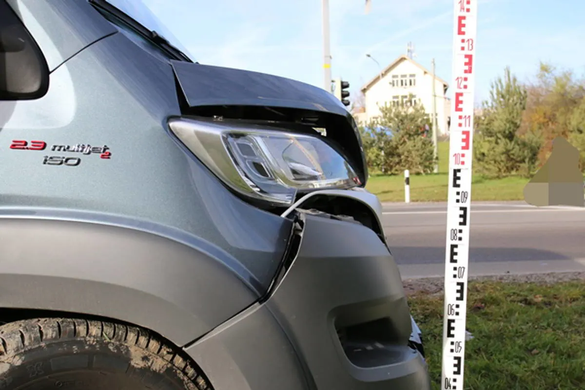 St.Gallen SG - Auffahrunfall vor Lichtsignalanlage