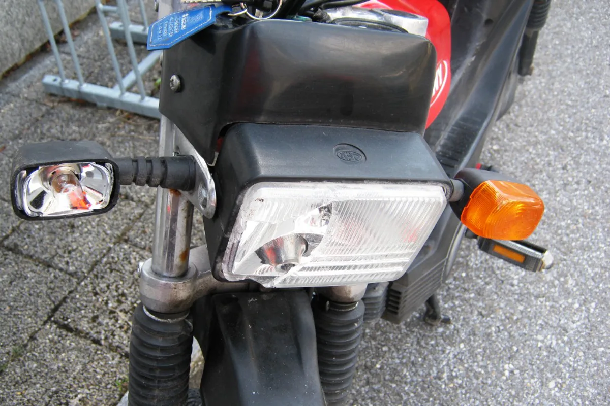 Motorradlenker in Schwanden übersehen