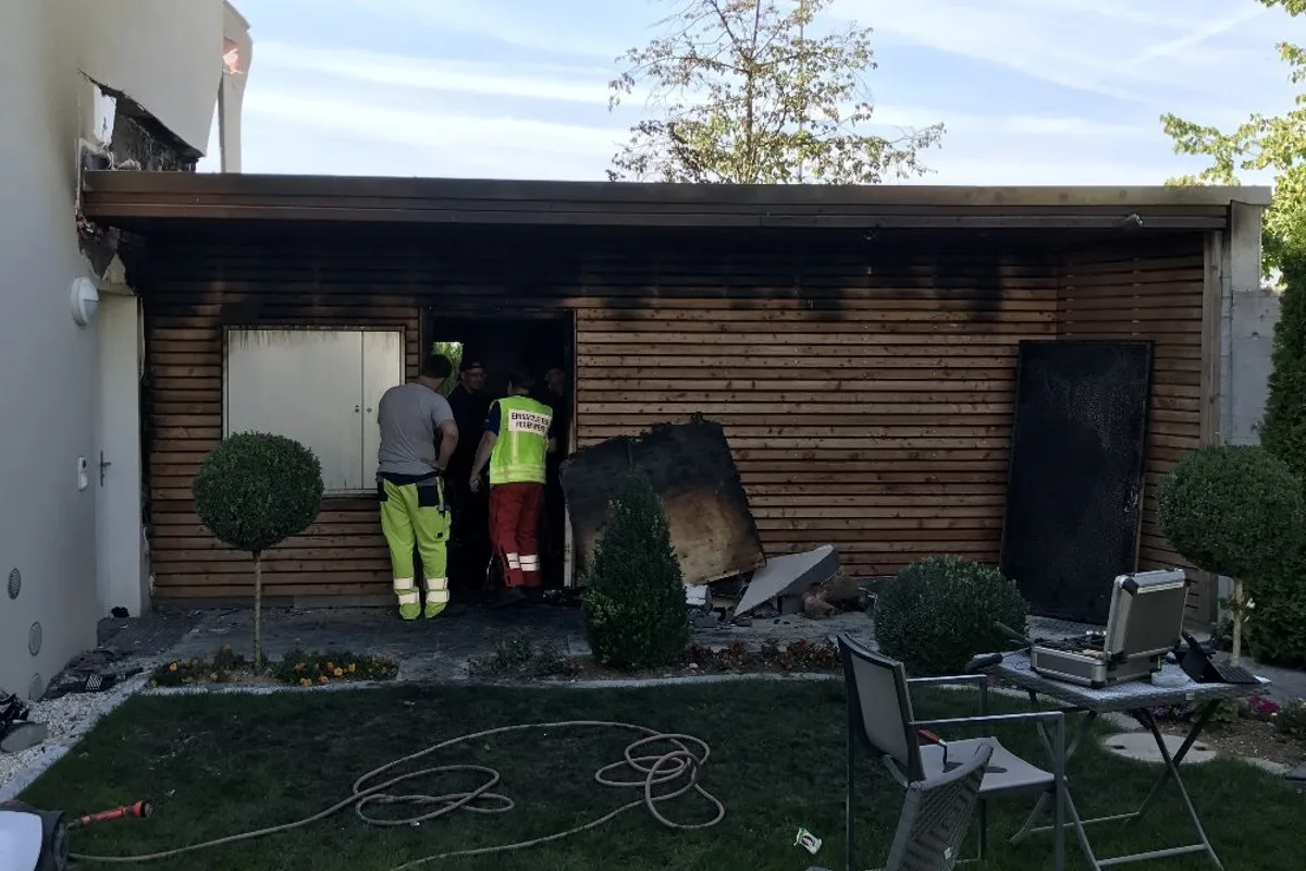 Dietikon ZH - Hoher Schaden bei Brand von Hausanbau