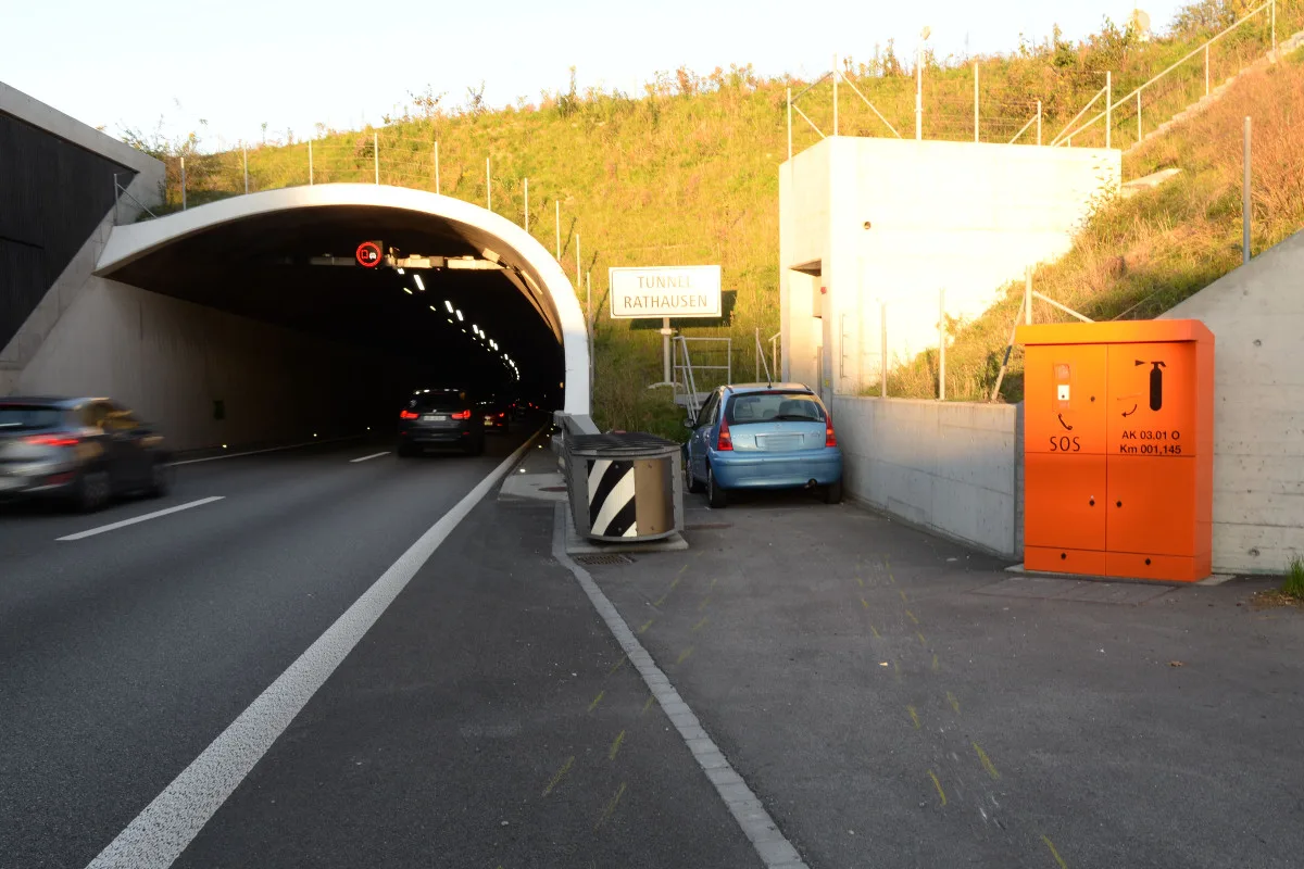 Ebikon LU - Nach Ausweichmanöver auf der A14 verunglückt