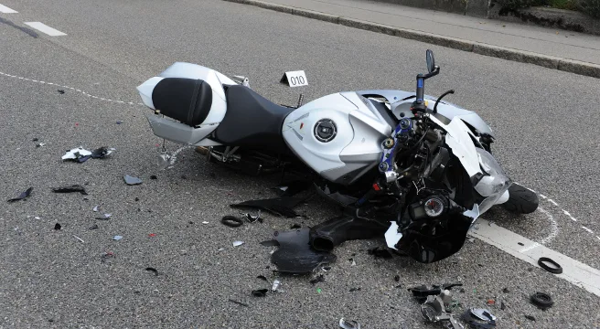 Töfffahrer verunfallt in Meilen