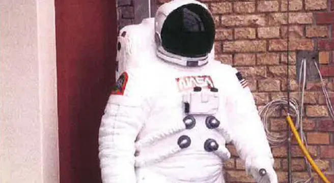 Kunstastronaut in Gossau geraubt