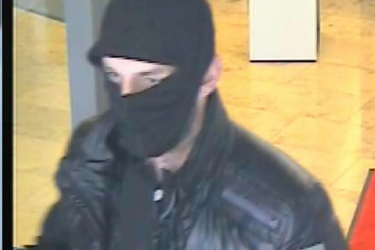 Erneute Fahndung nach Bank-Überfall in Nunningen
