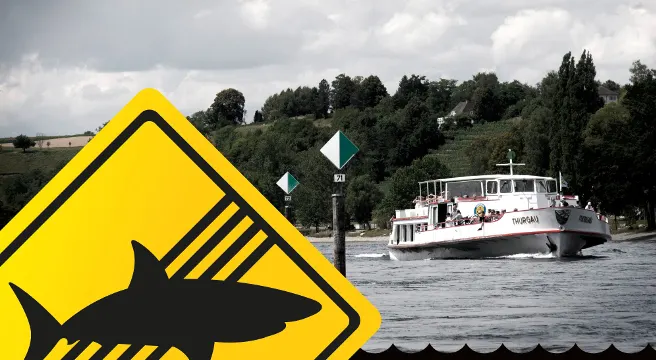 Schlauchbootfahrer verunfallen in Diessenhofen