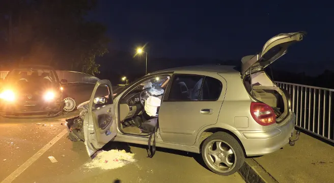 Alkoholeinfluss führt zu Frontalcrash in Marbach