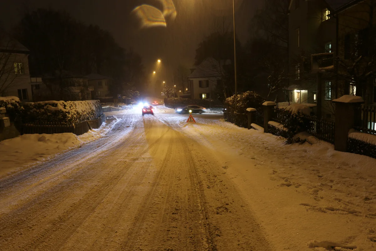 St. Gallen SG - Beim Abbiegen in Pkw gerutscht
