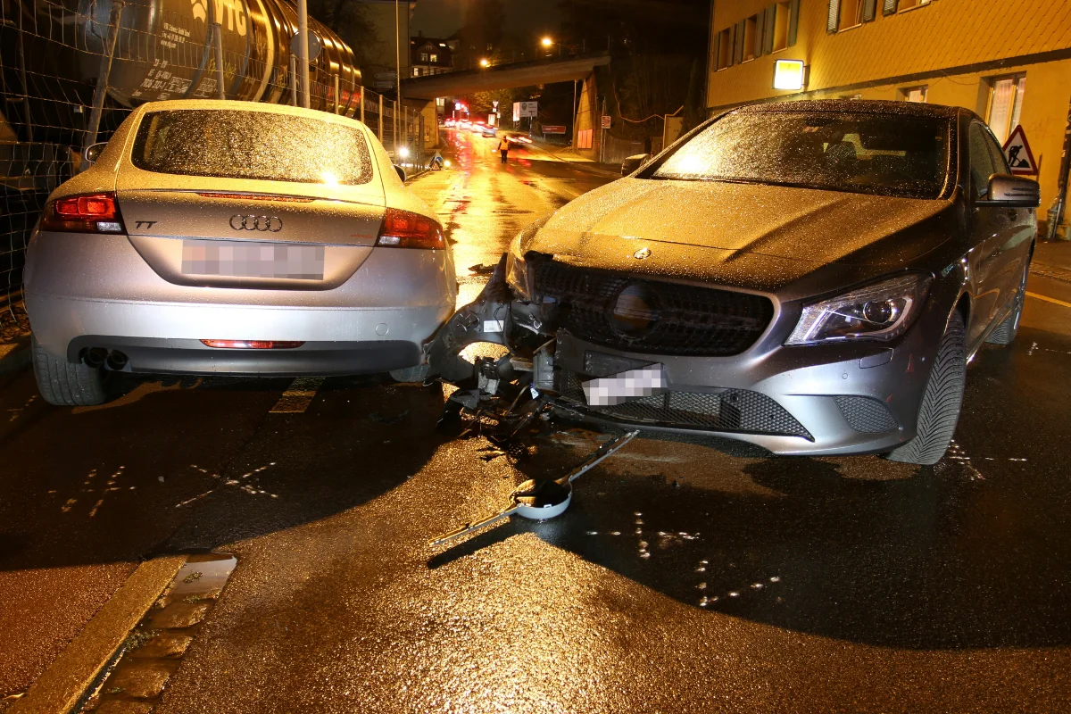 St. Gallen SG - Crash hat grossen Sachschaden zur Folge