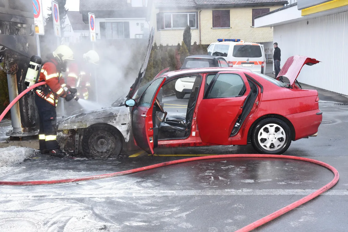 PW-Brand in Freienbach