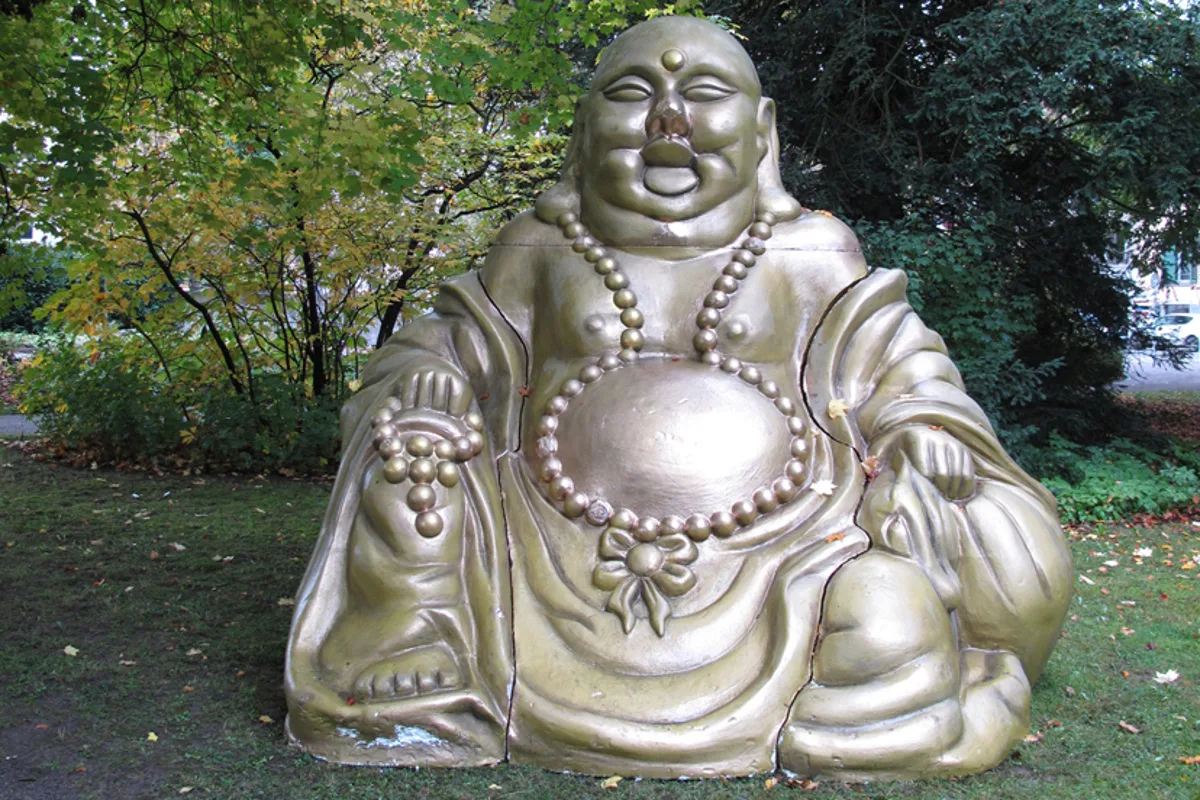 Winterthur ZH - Wem gehört dieser Riesen-Buddha?