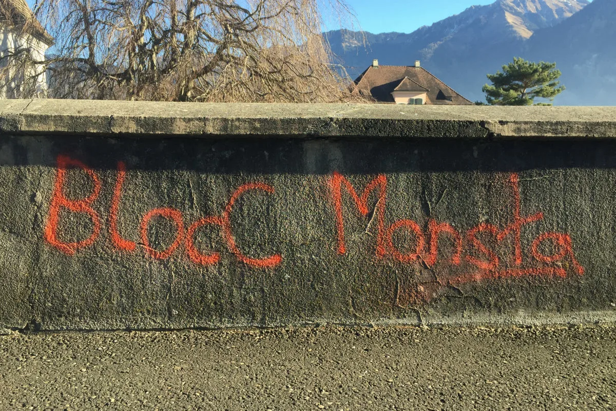 Azmoos SG: Vandalen unterwegs - Zeugenaufruf
