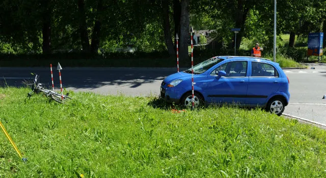 E-Biker in Hausen am Albis verletzt