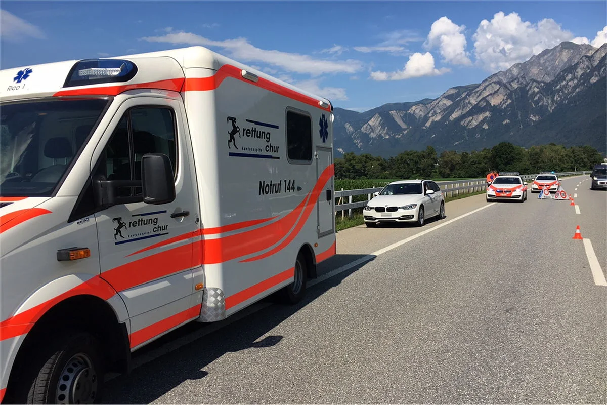 Chur GR - Selbstunfall wegen starken Bauchschmerzen