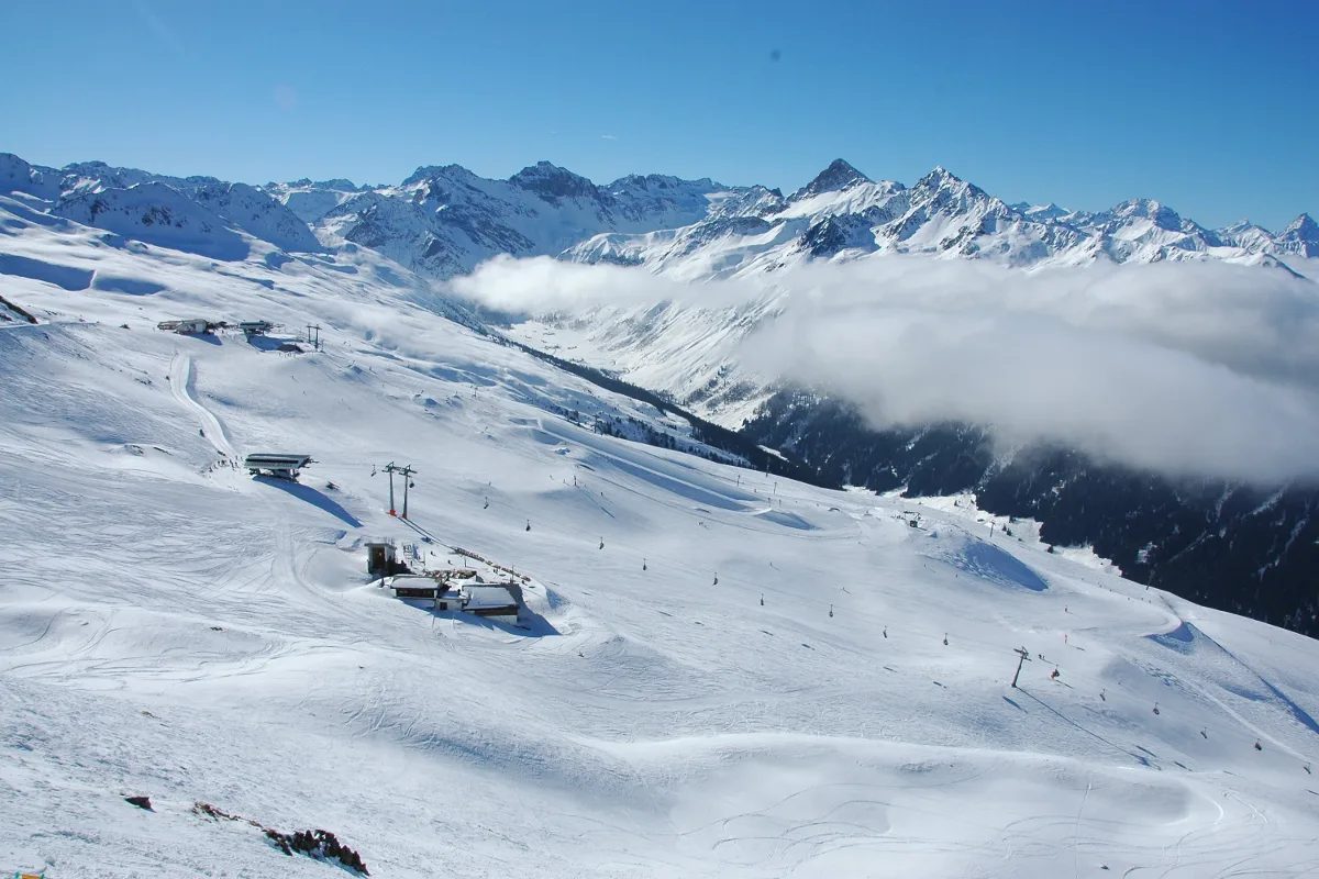Unter Lawine geraten? Mann am Davoser Jakobshorn vermisst