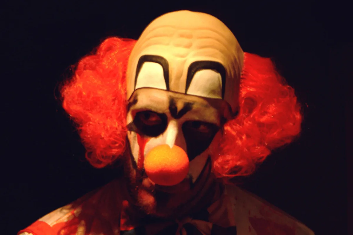 Leverkusen NRW: 27-Jähriger von Clowns angegriffen und verletzt
