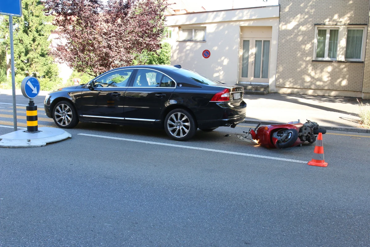 St. Gallen SG - Zwei Unfälle zwischen Motorrad und Auto
