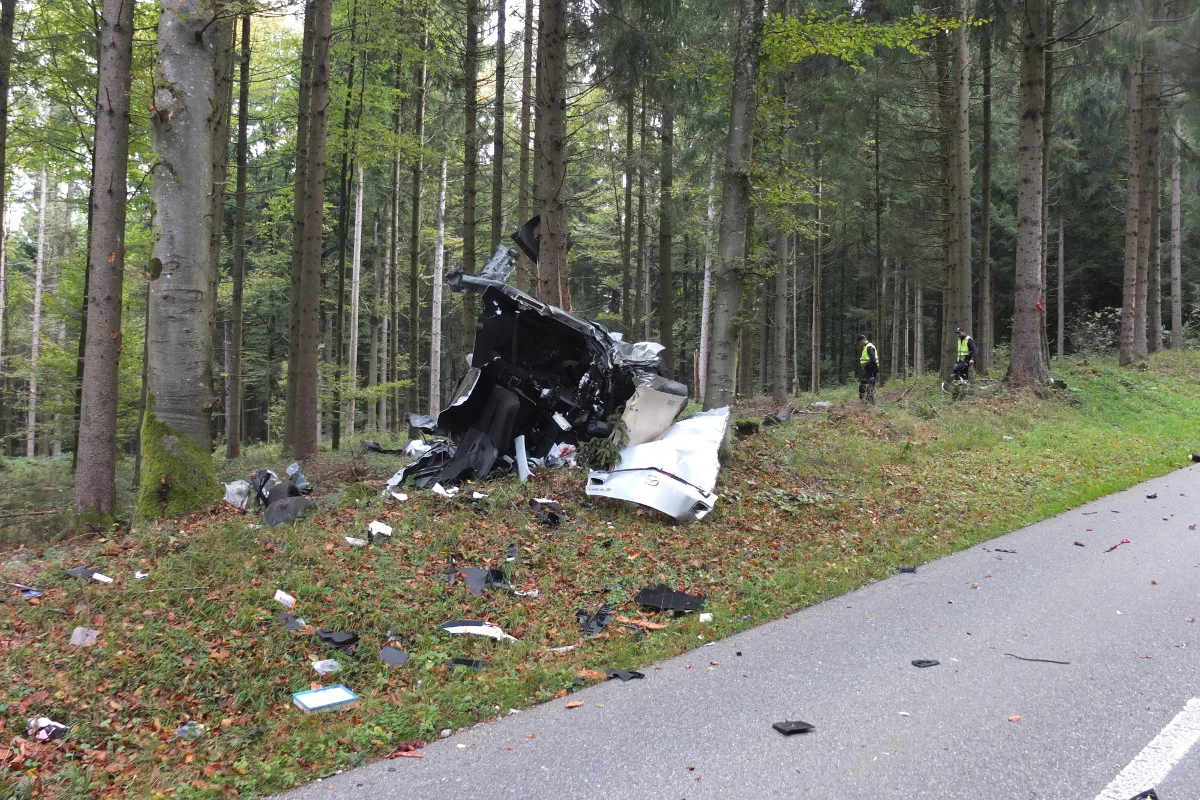 Zofingen AG - Junger Autofahrer stirbt bei Horror-Crash