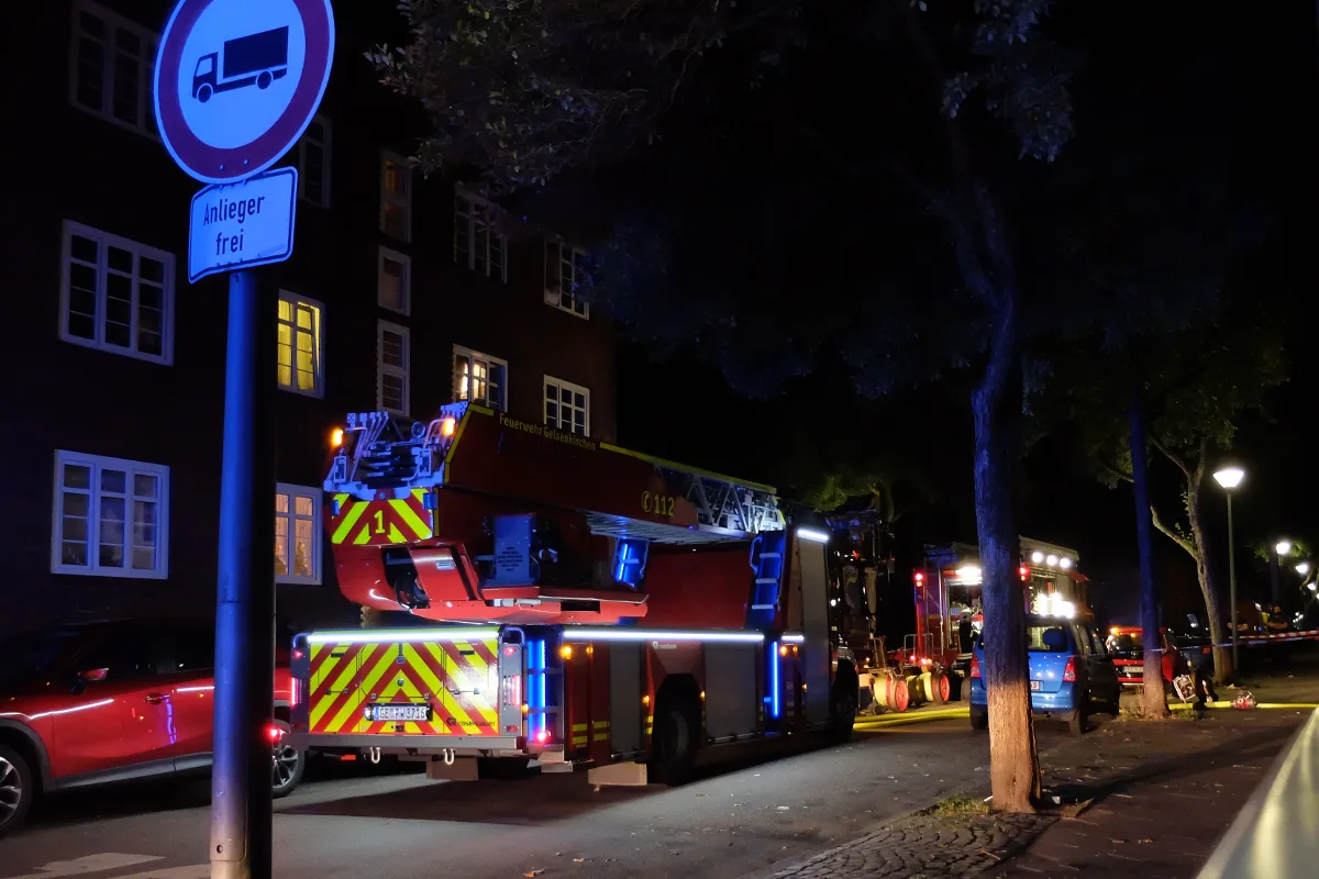 Gelsenkirchen NRW - Drei Verletzte bei Brand