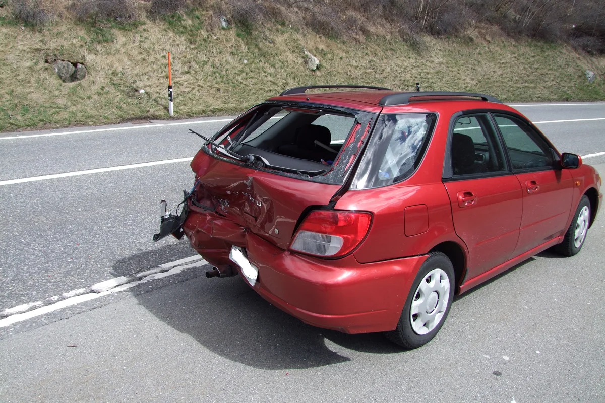 Eine Leichtverletzte nach Auffahrkollision unterhalb von Pian San Giacomo