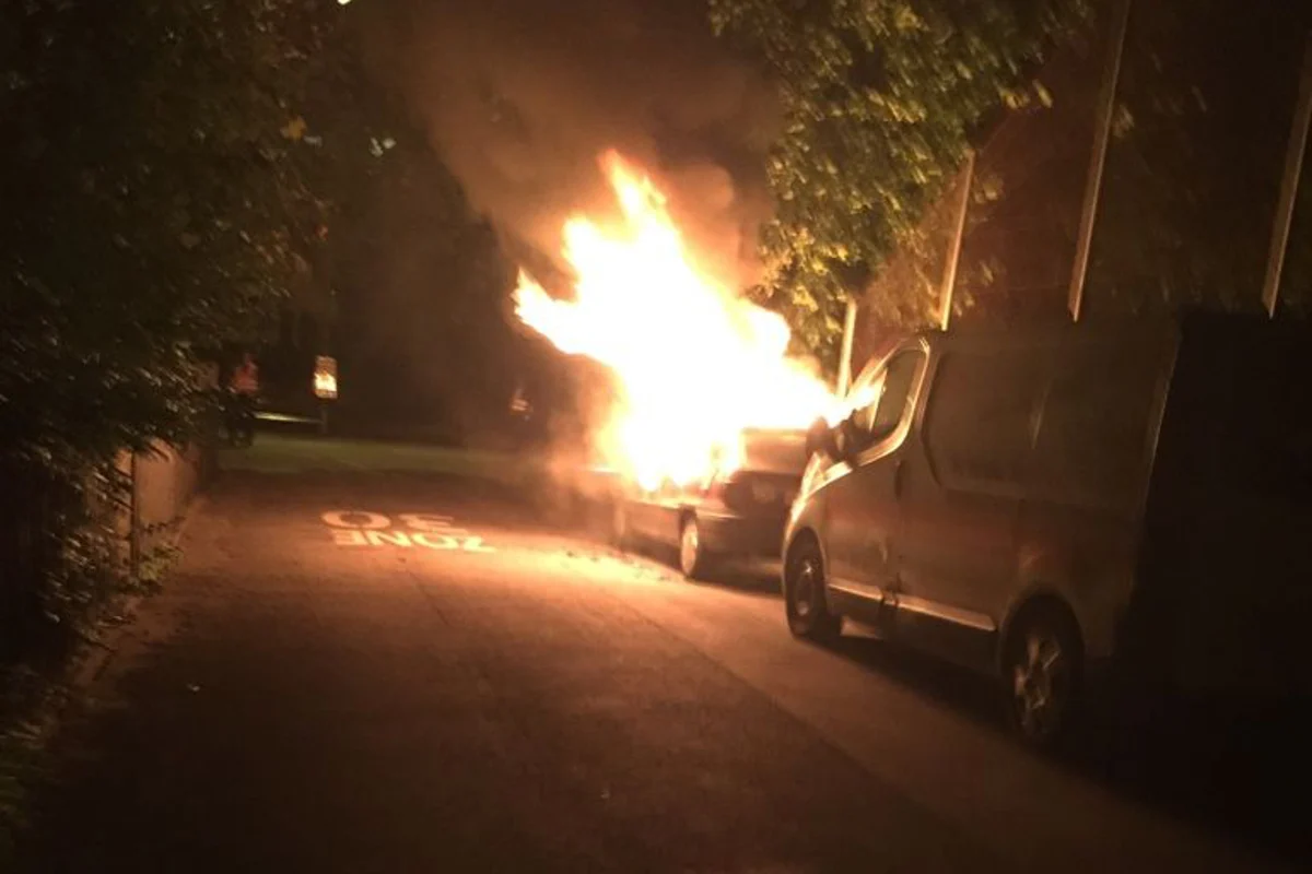 Solothurn: Unbekannte setzen Auto in Brand