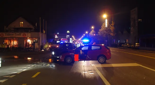 Unfall in Dättwil fordert zwei Verletzte