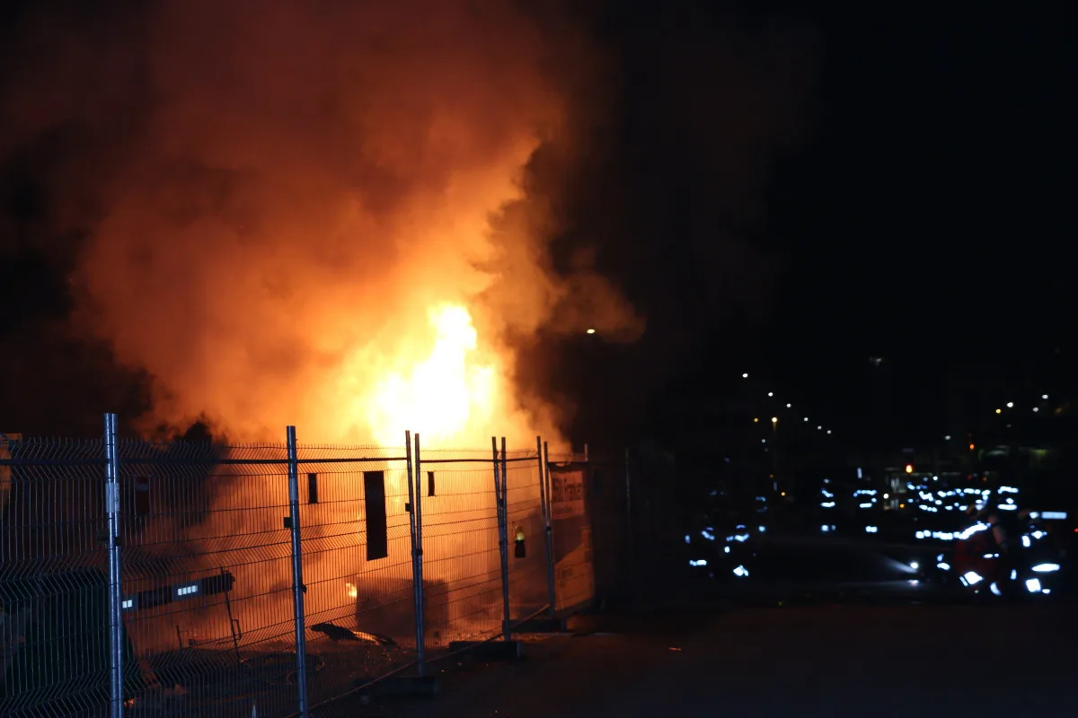 Brand in Dübendorfer Baucontainer 