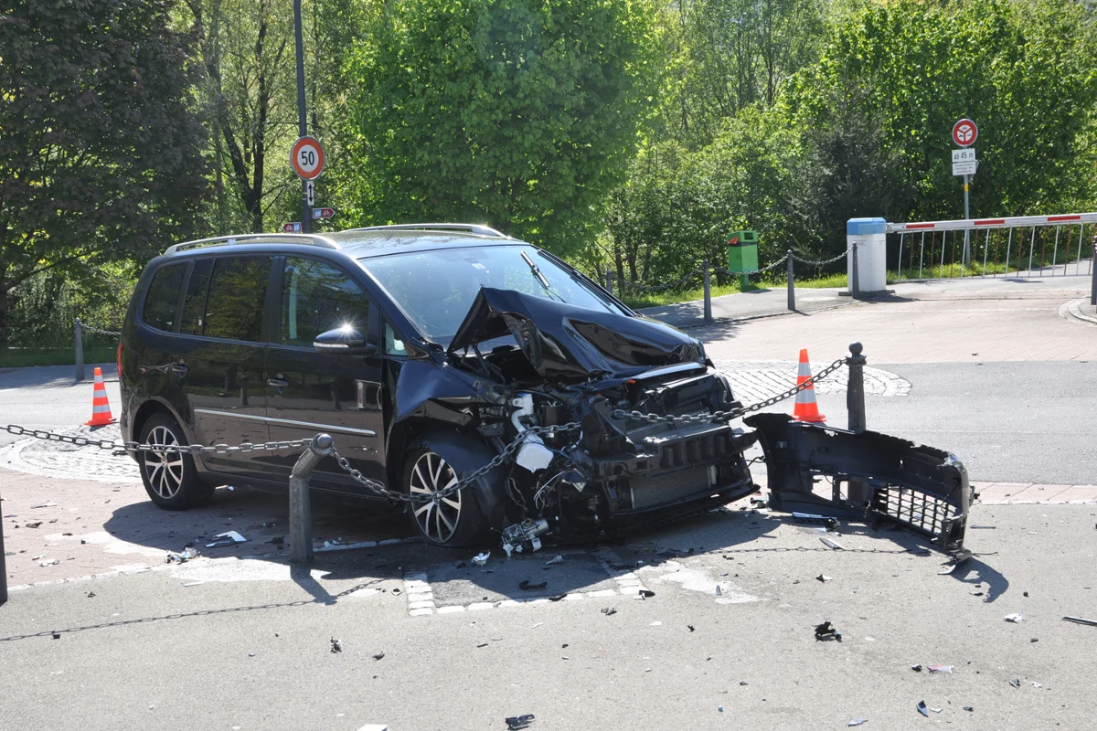 Eisenpfosten umgefahren - Verkehrsunfall in Vaduz