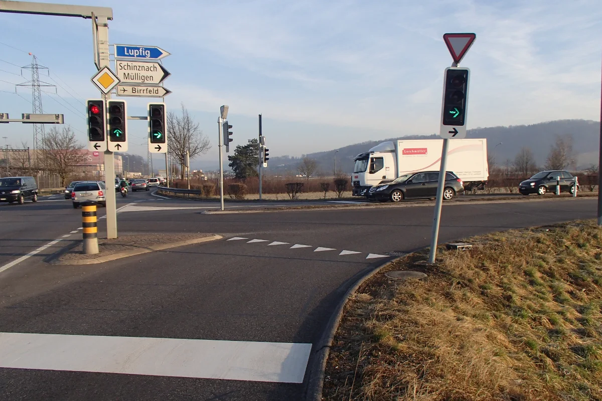 Ampel in Lupfig gestreift