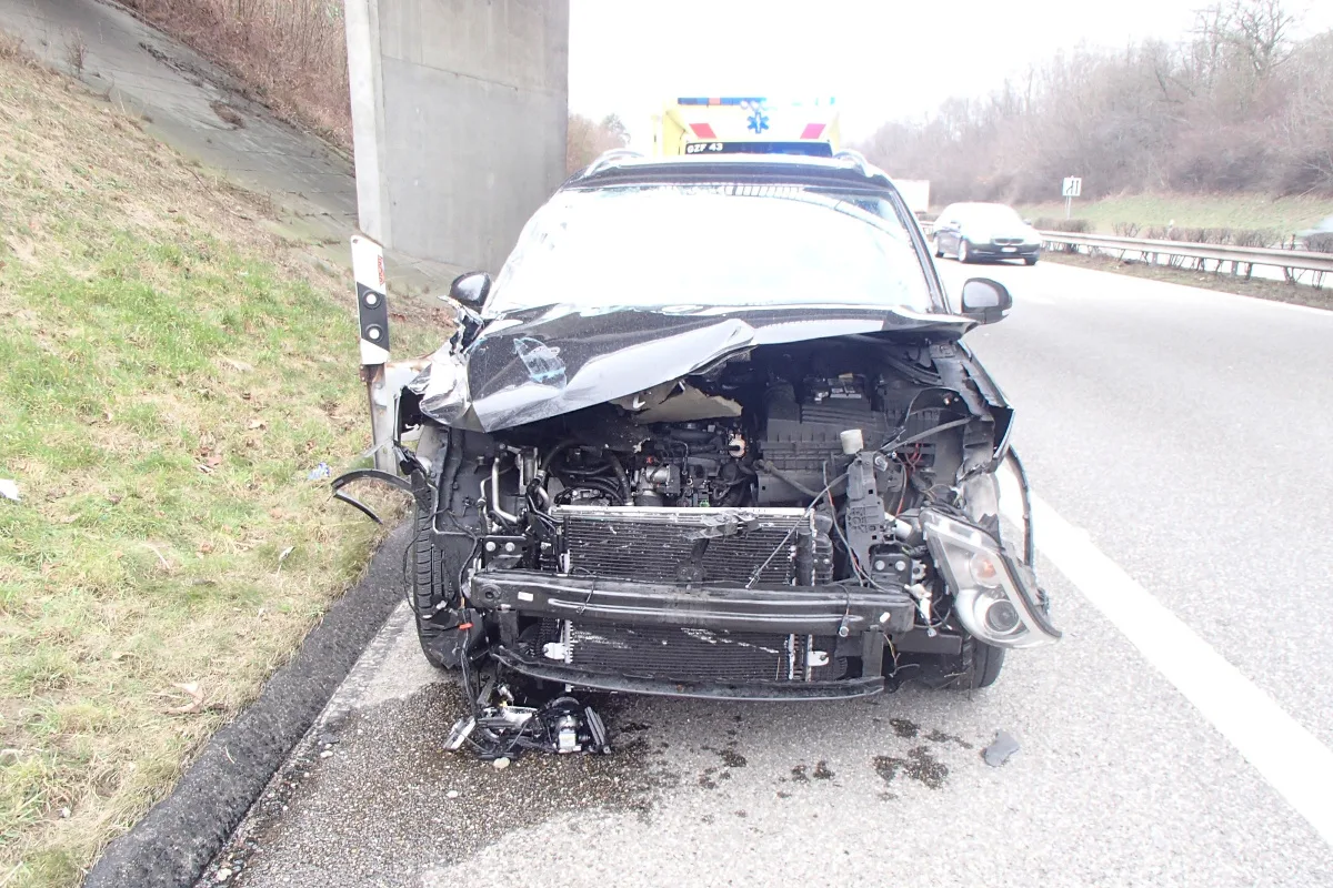 Suff-Unfall auf der A3 bei Zeiningen