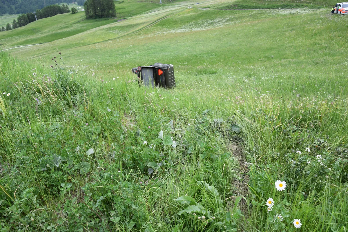 Zuoz GR - Wendemanöver mit Quad fordert zwei Verletzte