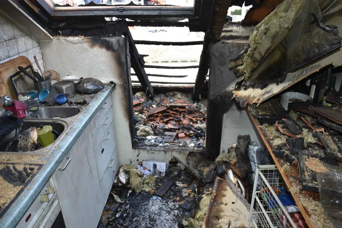 Arlesheim BL - Grosser Sachschaden nach Brand in Mehrfamilienhaus