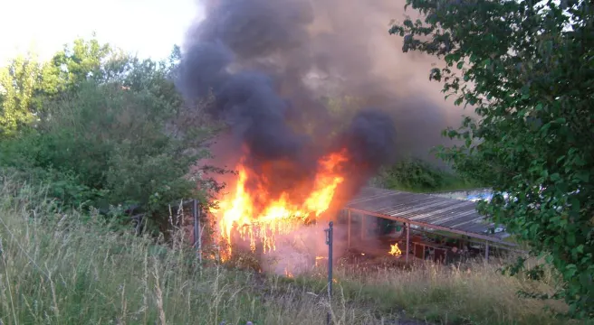 Feuer in Allschwil entfacht