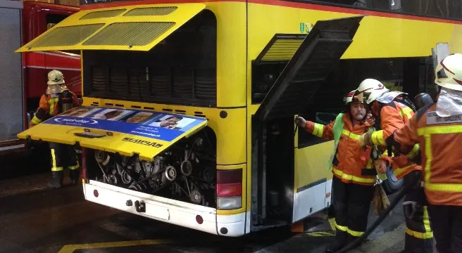 St. Galler Postauto mit Kabelbrand