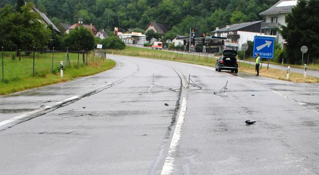 Schwere Frontalkollision eines Pw-Lenkers in Bargen