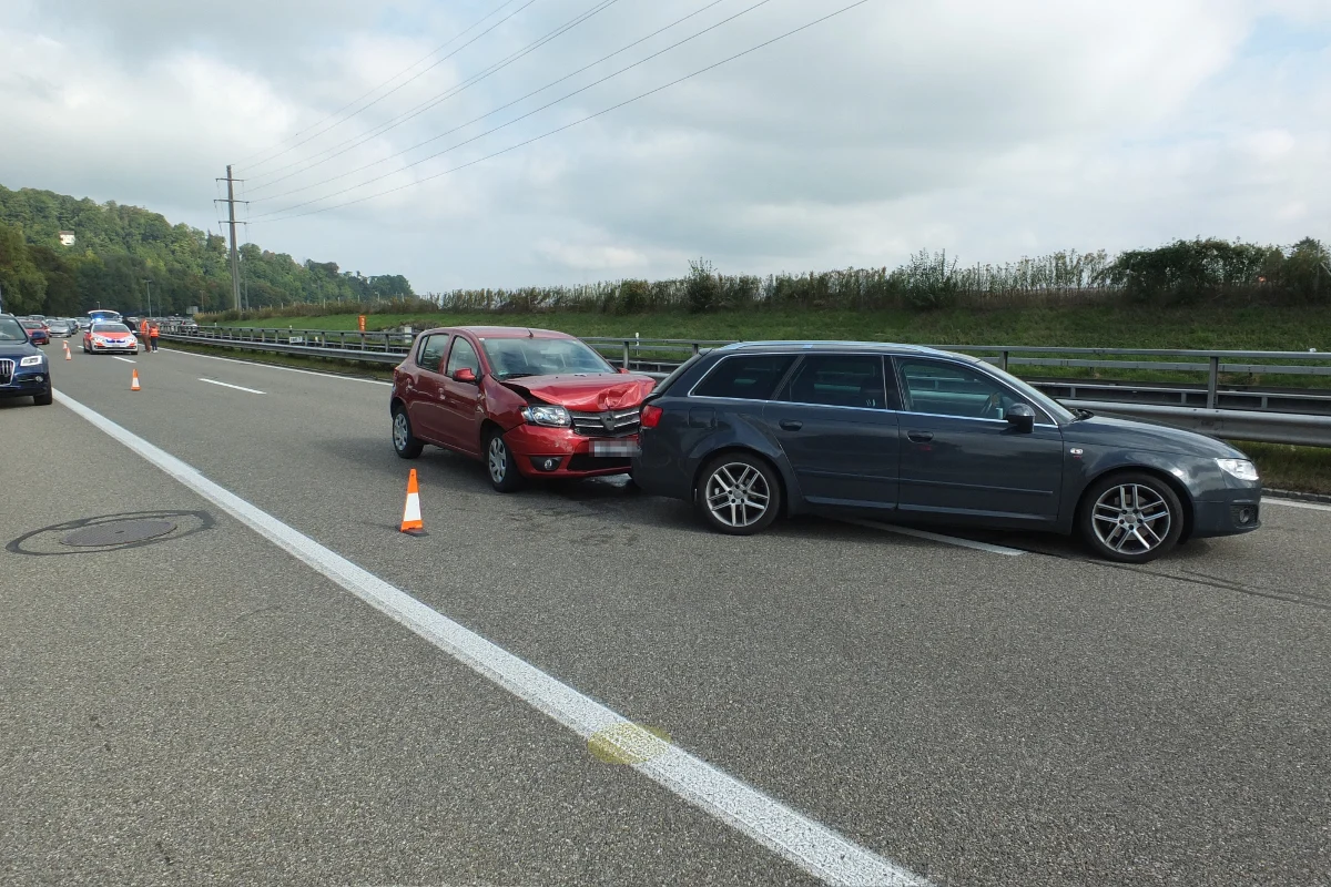 Au SG - Auffahrunfall unter Alkoholeinfluss auf der A13