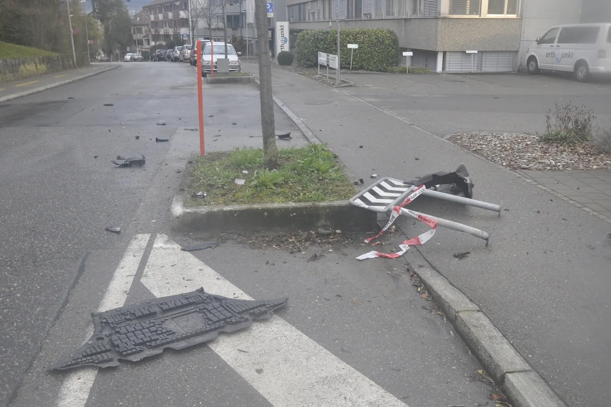 Fahrerflucht in Solothurn - grauer Audi A6 gesucht