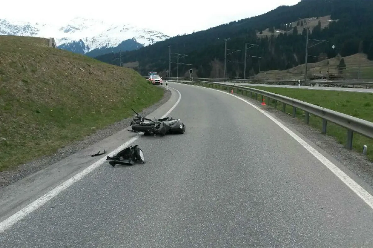 17-Jähriger verunfallt mit dem Töff in Klosters