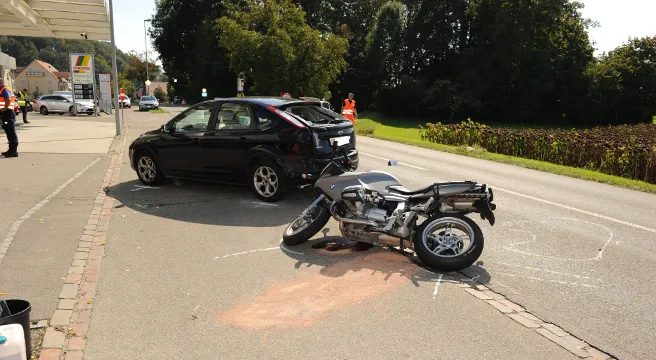Crash in Winkel fordert Schwerverletzten