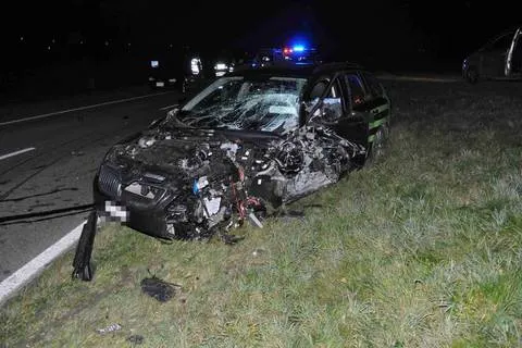 Walterswil SO - Heftiger Frontalcrash wegen Überholmanöver
