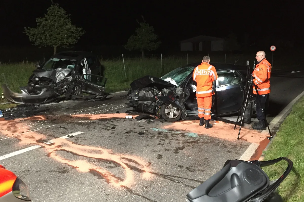 Höri ZH: Verkehrsunfall mit drei Verletzten - Zeugenaufruf