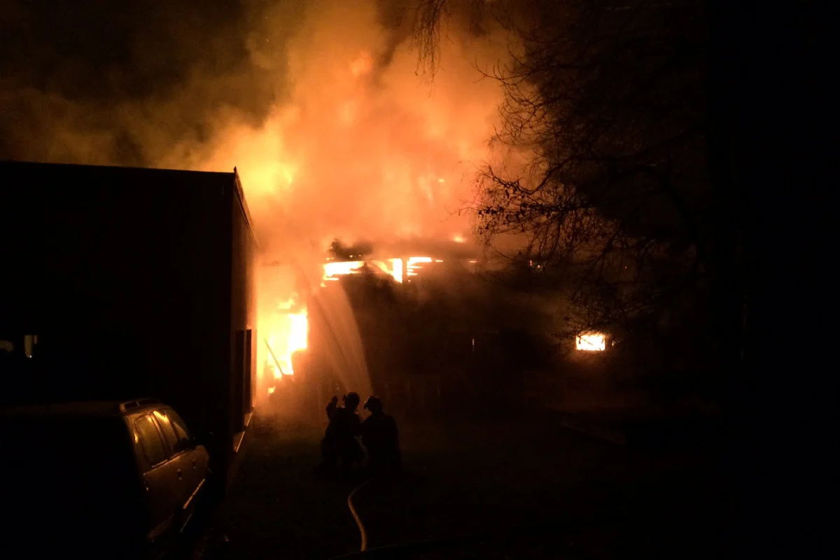 Rümlang/Stadel: Brand von Werkgebäuden - über 1 Mio. Franken Schaden