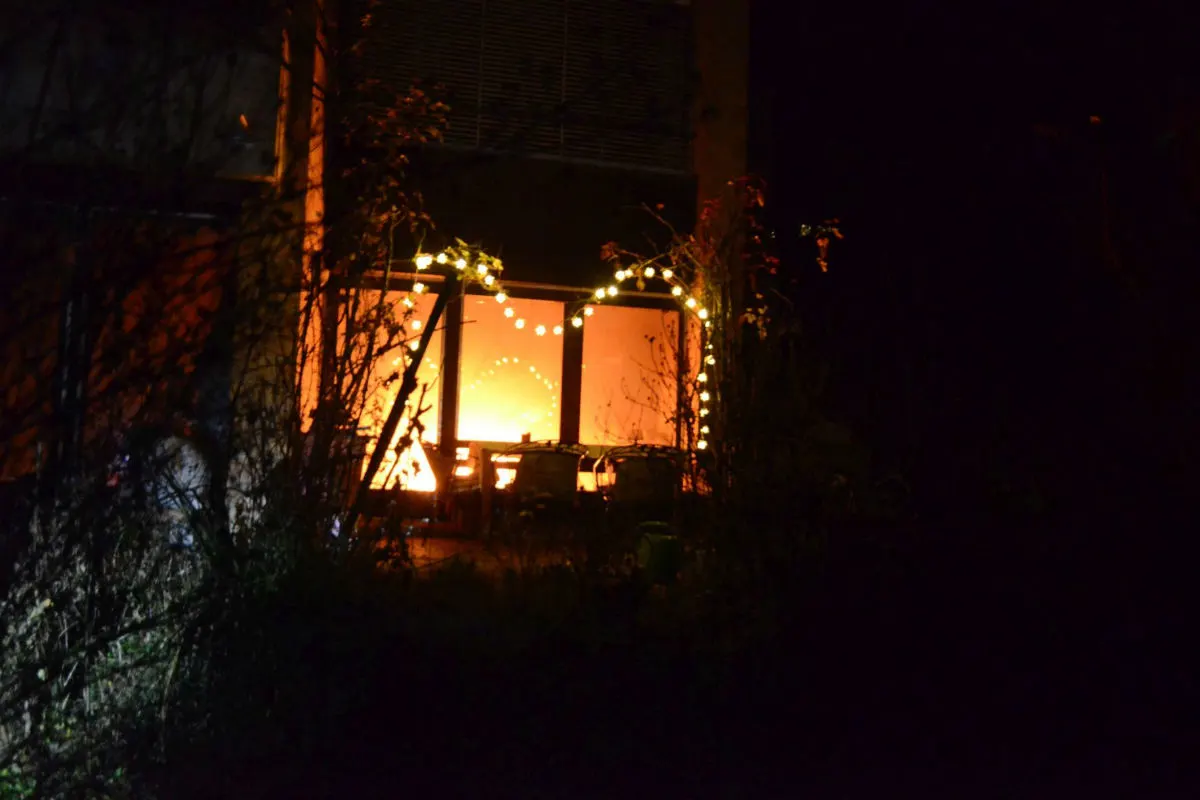 Biel-Benken BL - Adventskranz fängt Feuer