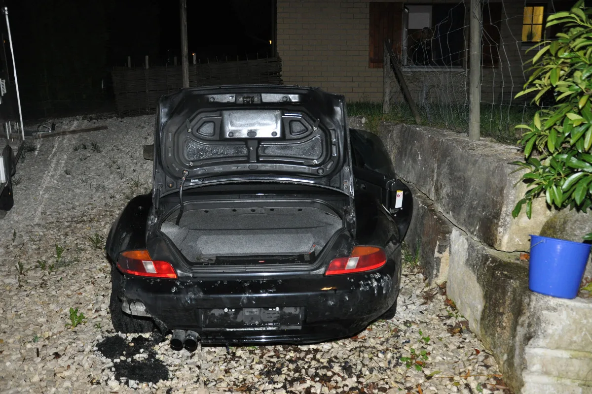 Wolfwil SO - Mutmasslicher BMW-Brandstifter ermittelt