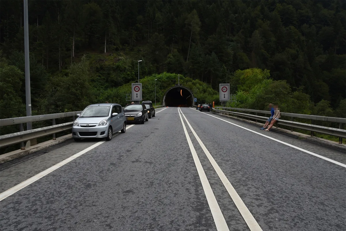Bonaduz / Domat Ems: Drei Kollisionen auf der A13