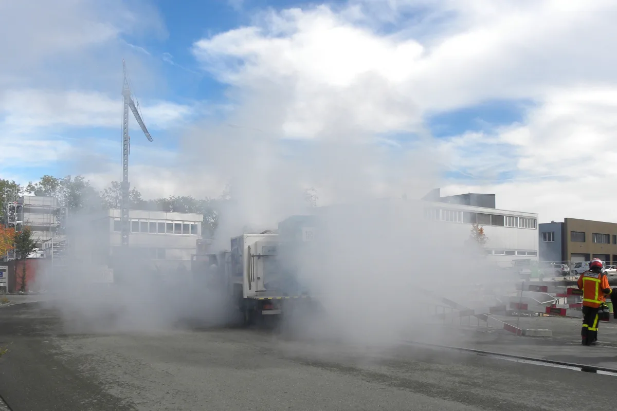 Lastwagen in St. Gallen in Brand geraten
