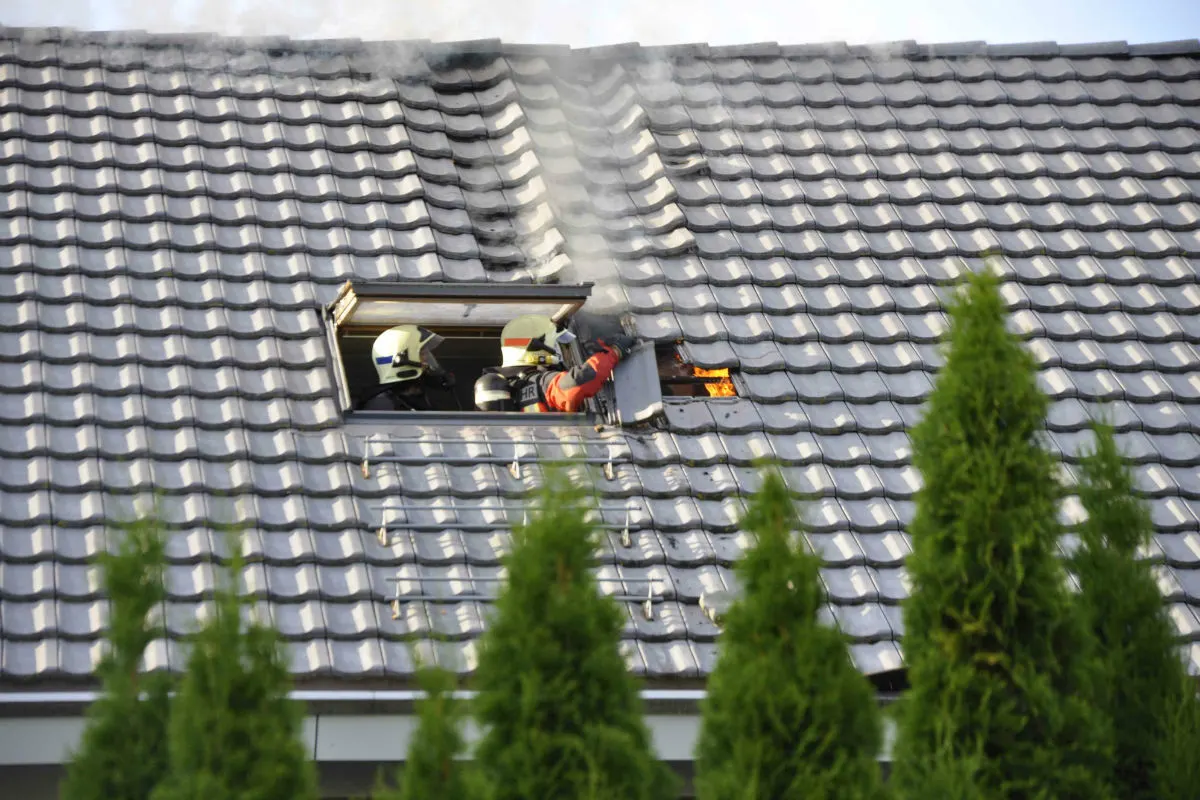 Derendingen SO - Dach in Brand geraten